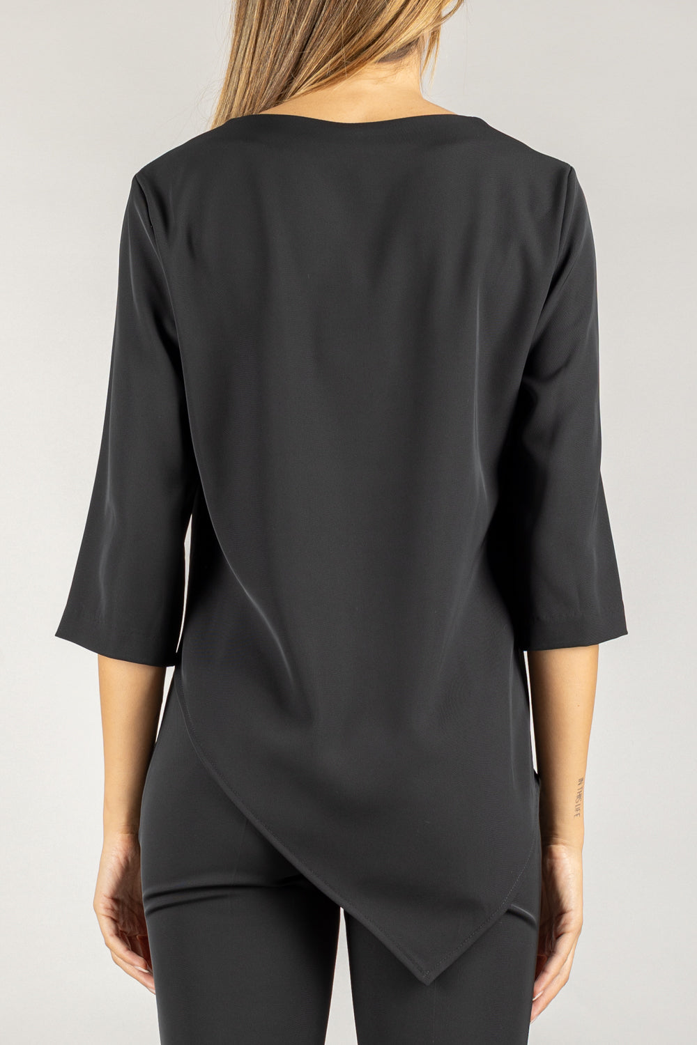 TENSIONE IN - AI25540 - MAGLIA ASIMMETRICA