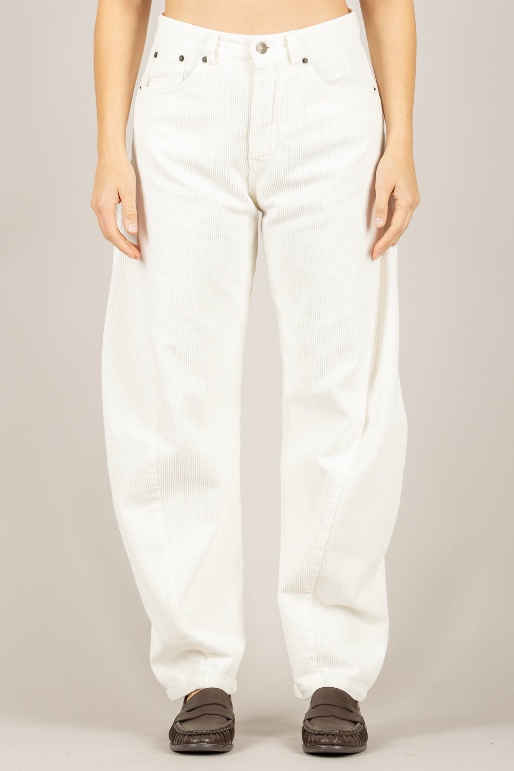 TENSIONE IN - W25PB23 - PANTALONE BARREL IN VELLUTO