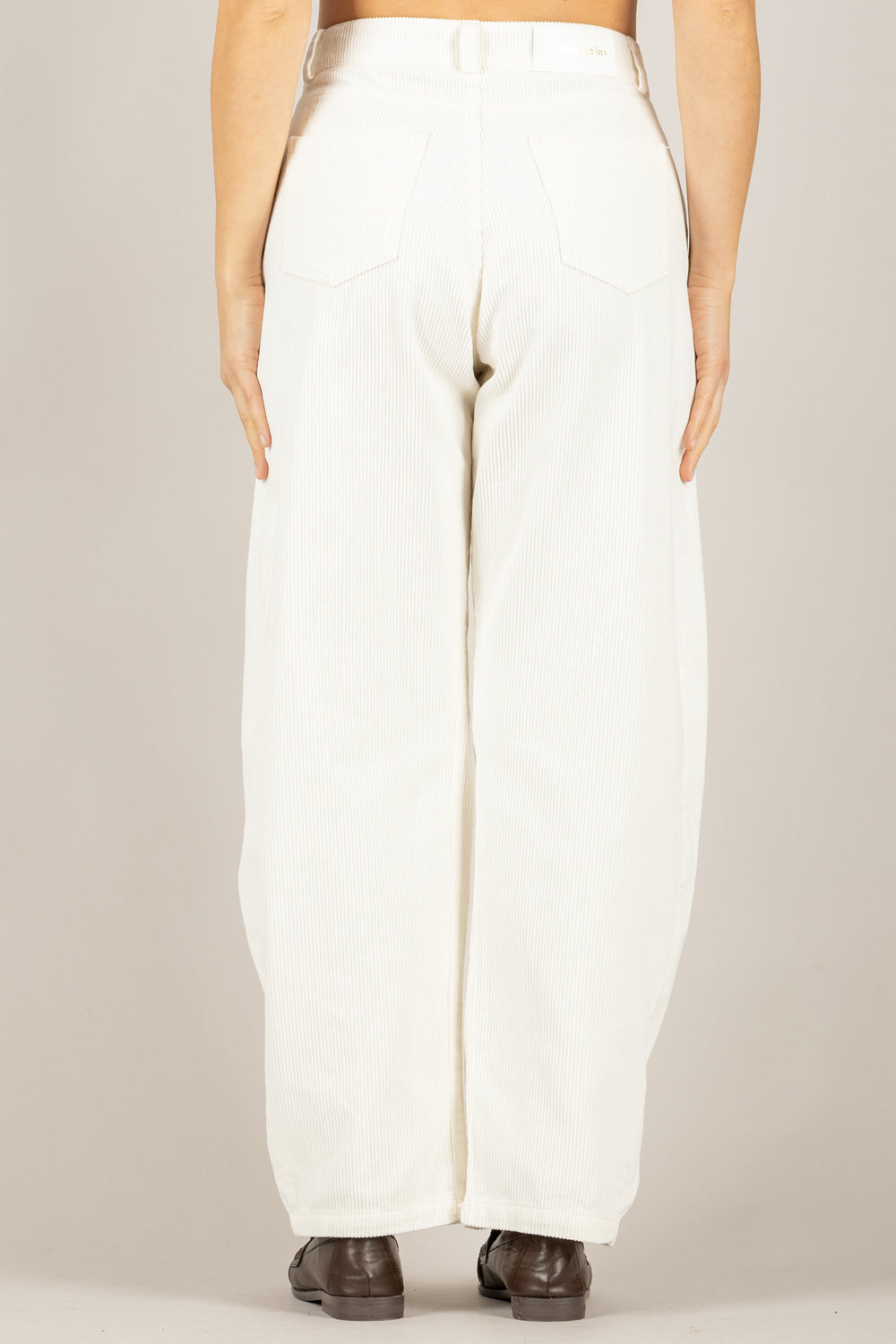 TENSIONE IN - W25PB23 - PANTALONE BARREL IN VELLUTO