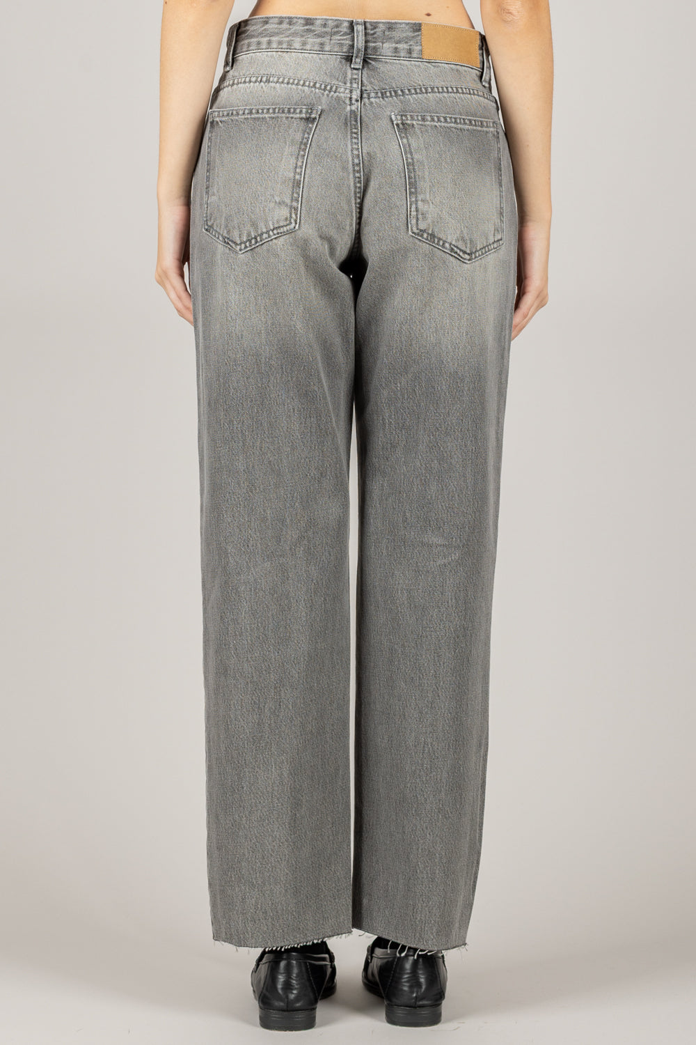 TENSIONE IN - CJ12703 - JEANS CROP TAGLIO VIVO