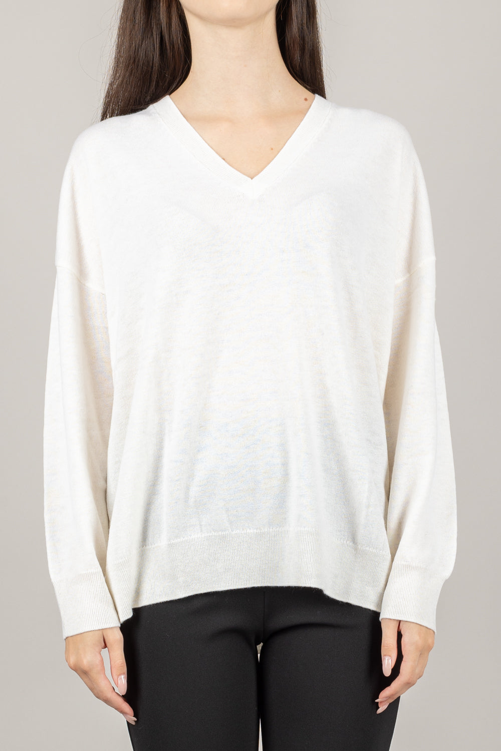 VICOLO - 22005F - MAGLIA SCOLLO A V