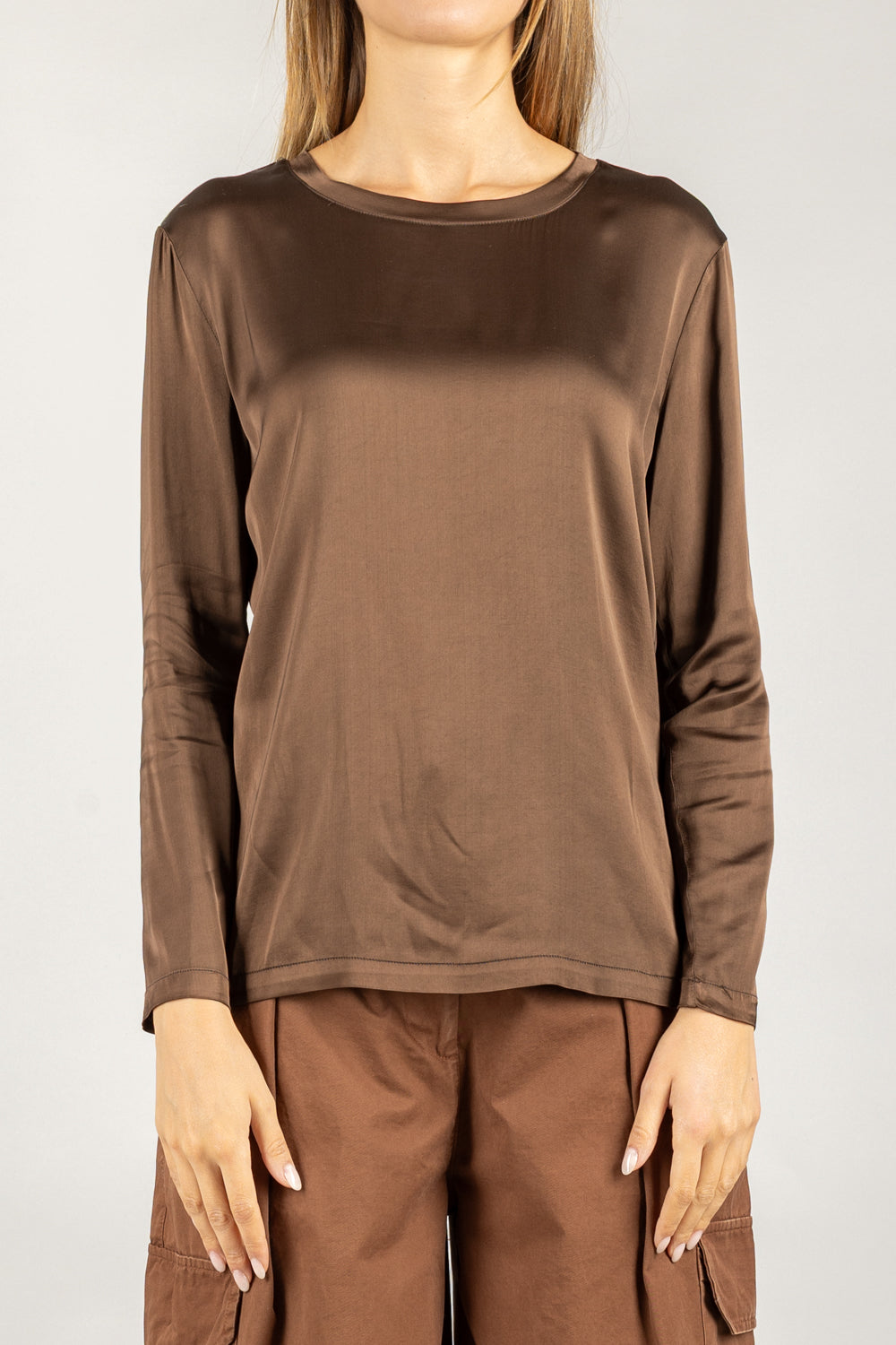 VICOLO - TF0244 - MAGLIA GIROCOLLO IN SATIN