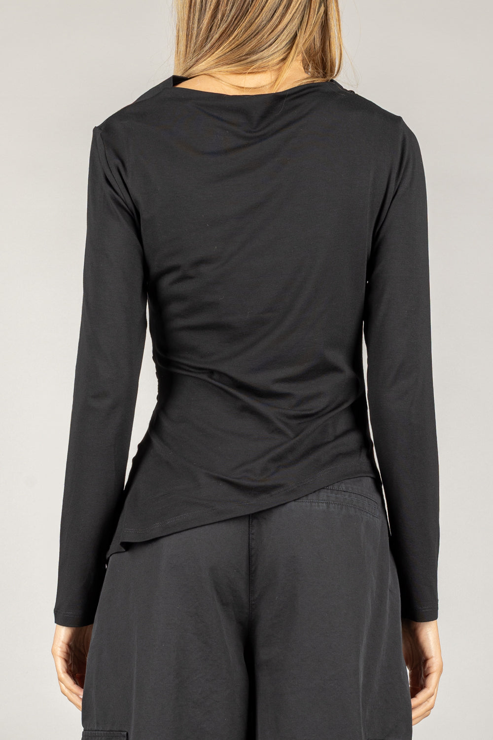 TENSIONE IN - TN17 - MAGLIA ASIMMETRICA