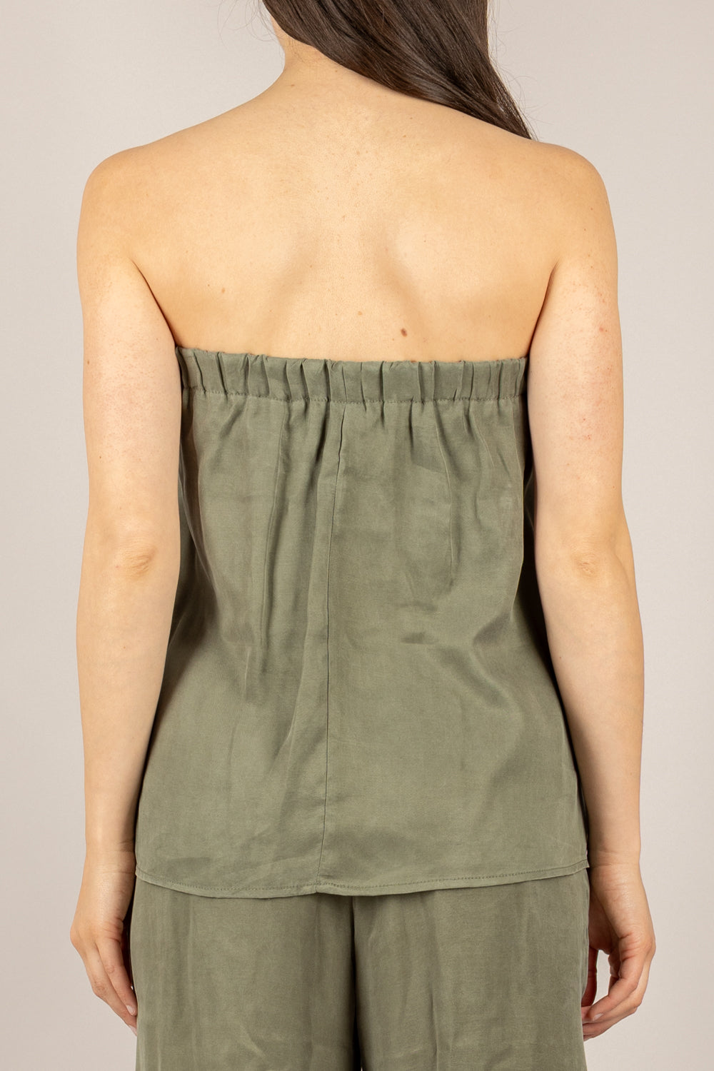 TENSIONE IN - YO1526 - SET TOP E PANTALONE IN CUPRO VERDE