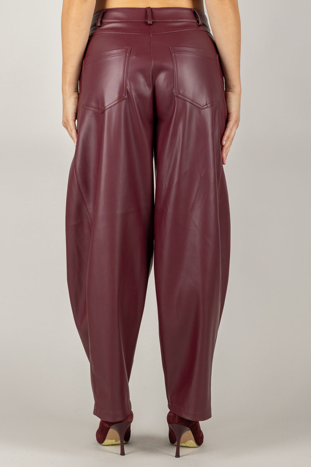 TENSIONE IN - 26P573 - PANTALONE BARRELL IN ECOPELLE