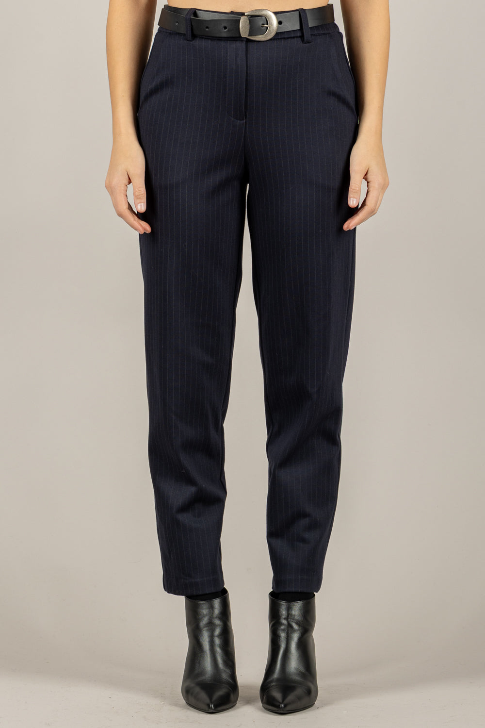 TENSIONE IN - 26P1548 - PANTALONE CARROT GESSATO PUNTO MILANO