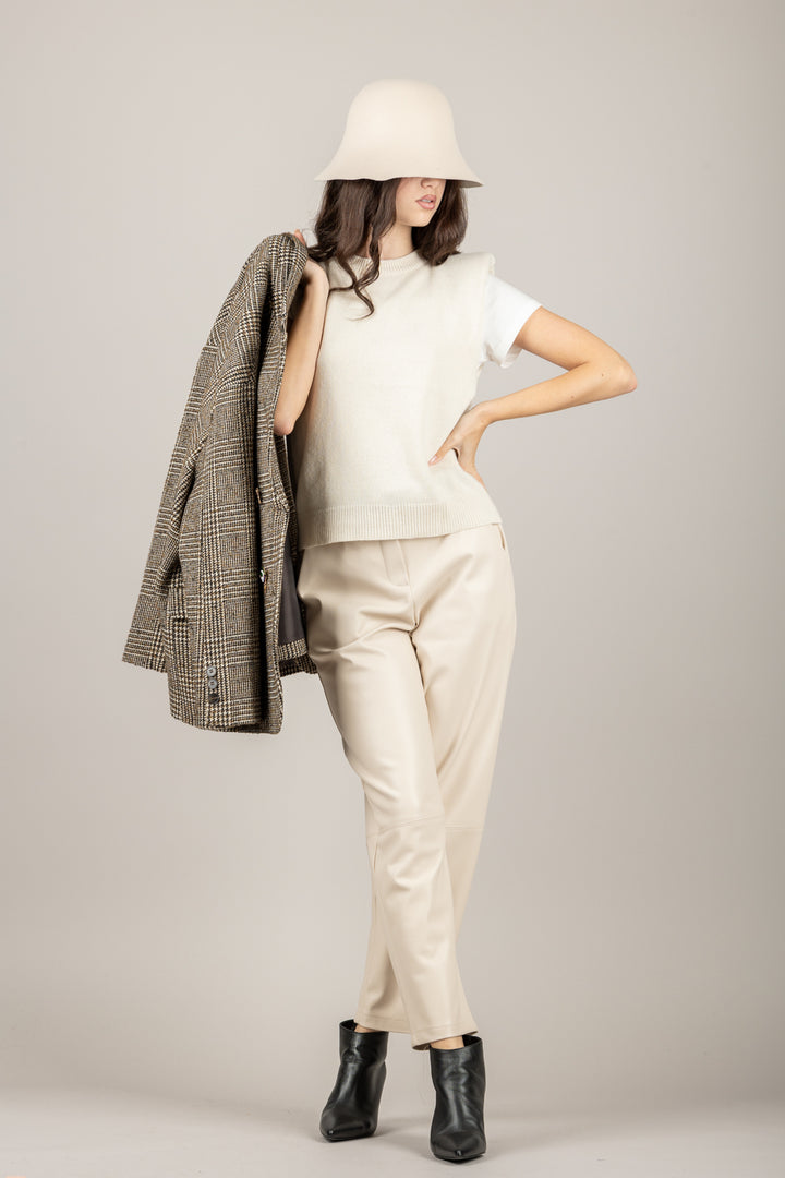 TENSIONE IN - D80088 - MAGLIA SMANICATA CON SPALLINE