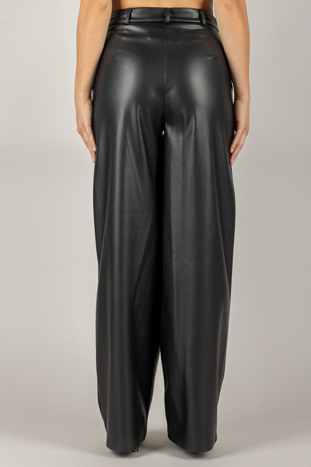 TENSIONE IN - 26P647 - PANTALONE A PALAZZO IN ECOPELLE