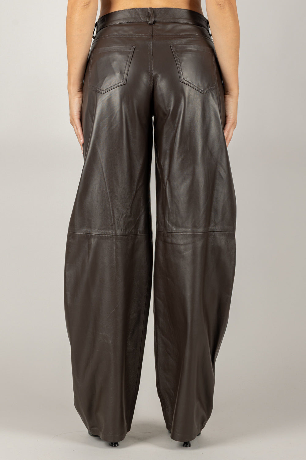 VICOLO - TF0315 - PANTALONE BARREL VERA PELLE