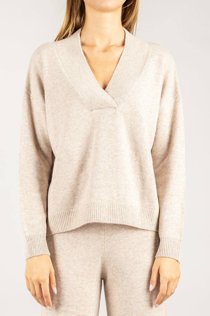 VICOLO - 77199F - MAGLIA OVER SCOLLO A V