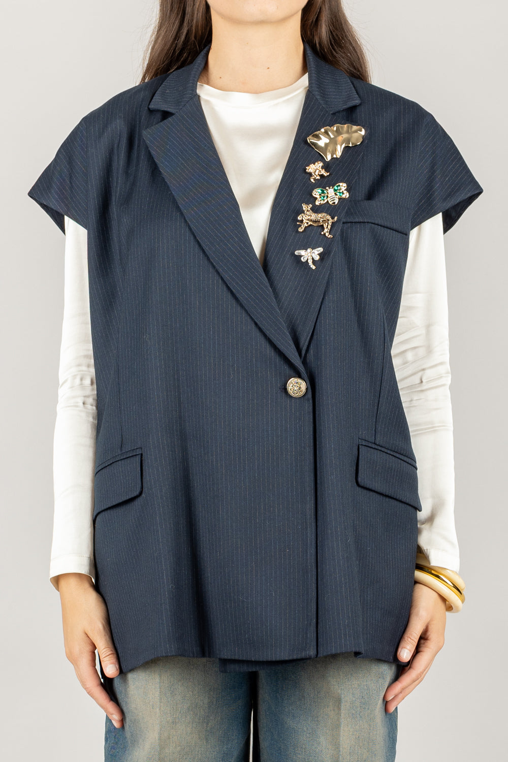 TENSIONE IN - 26D807 - GILET GESSATO CON SPILLE
