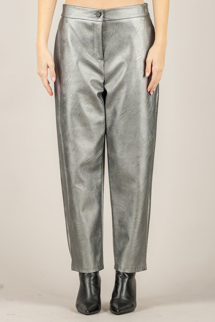 VICOLO - TF2037 - PANTALONE CARROT ECOPELLE LAMINATO