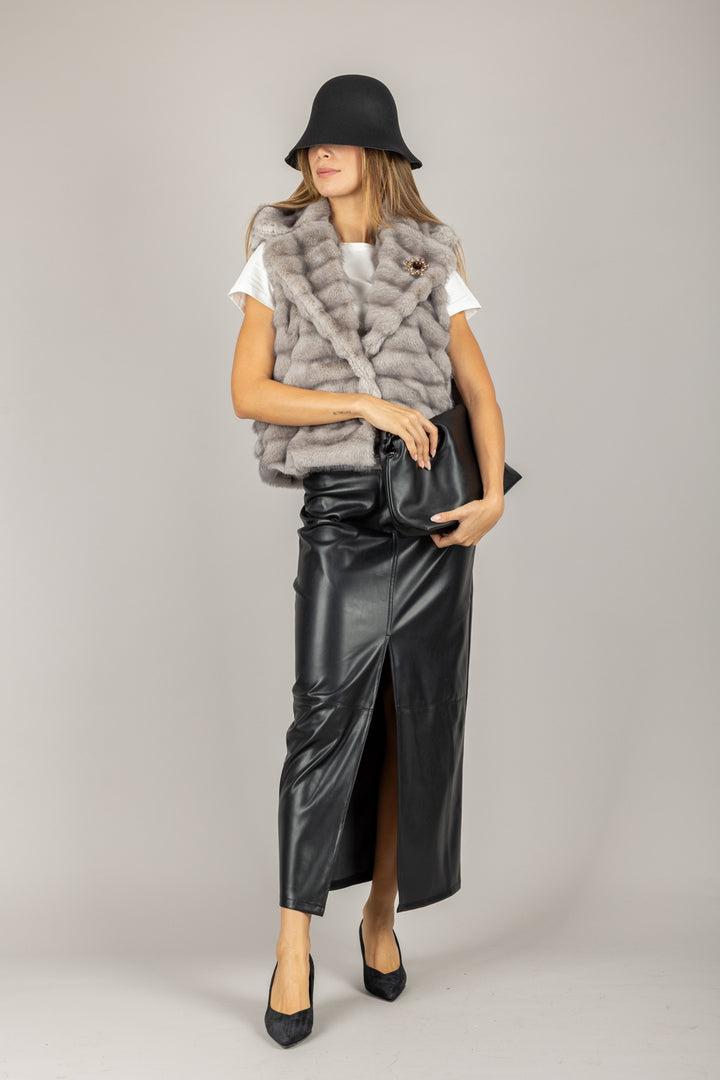 TENSIONE IN - W25J533 - GILET ECOPELLICCIA CON SPILLA