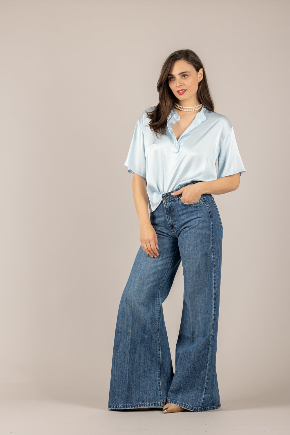 TENSIONE IN - 26222V39-PE26 - T-SHIRT SERAFINO IN SATIN NUVOLA