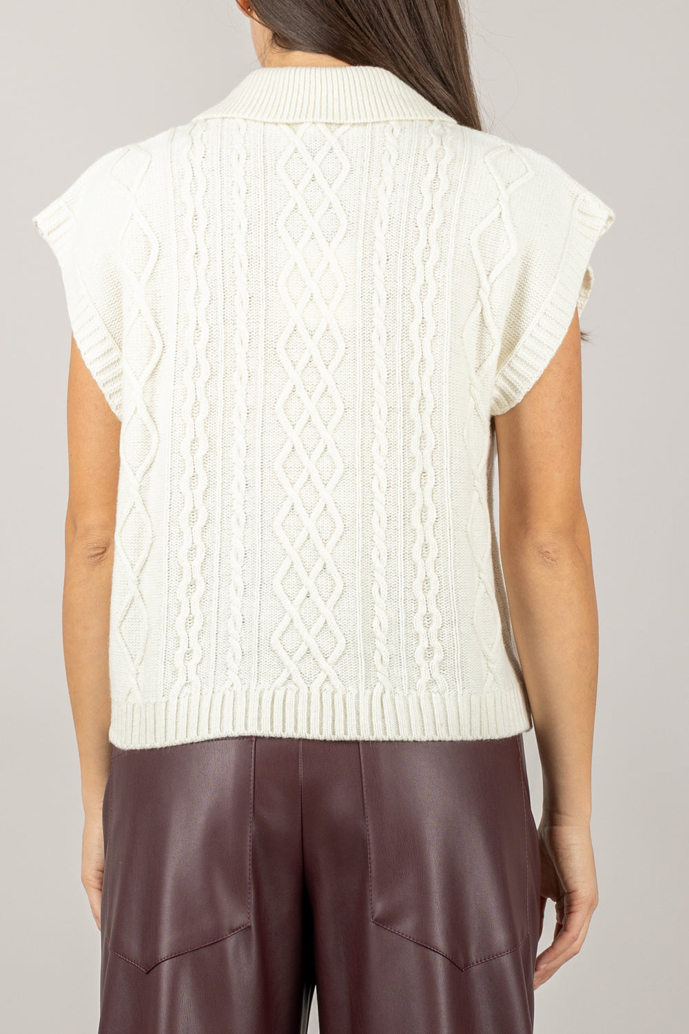 TENSIONE IN - D80967 - GILET CON COLLETTO E RICAMI