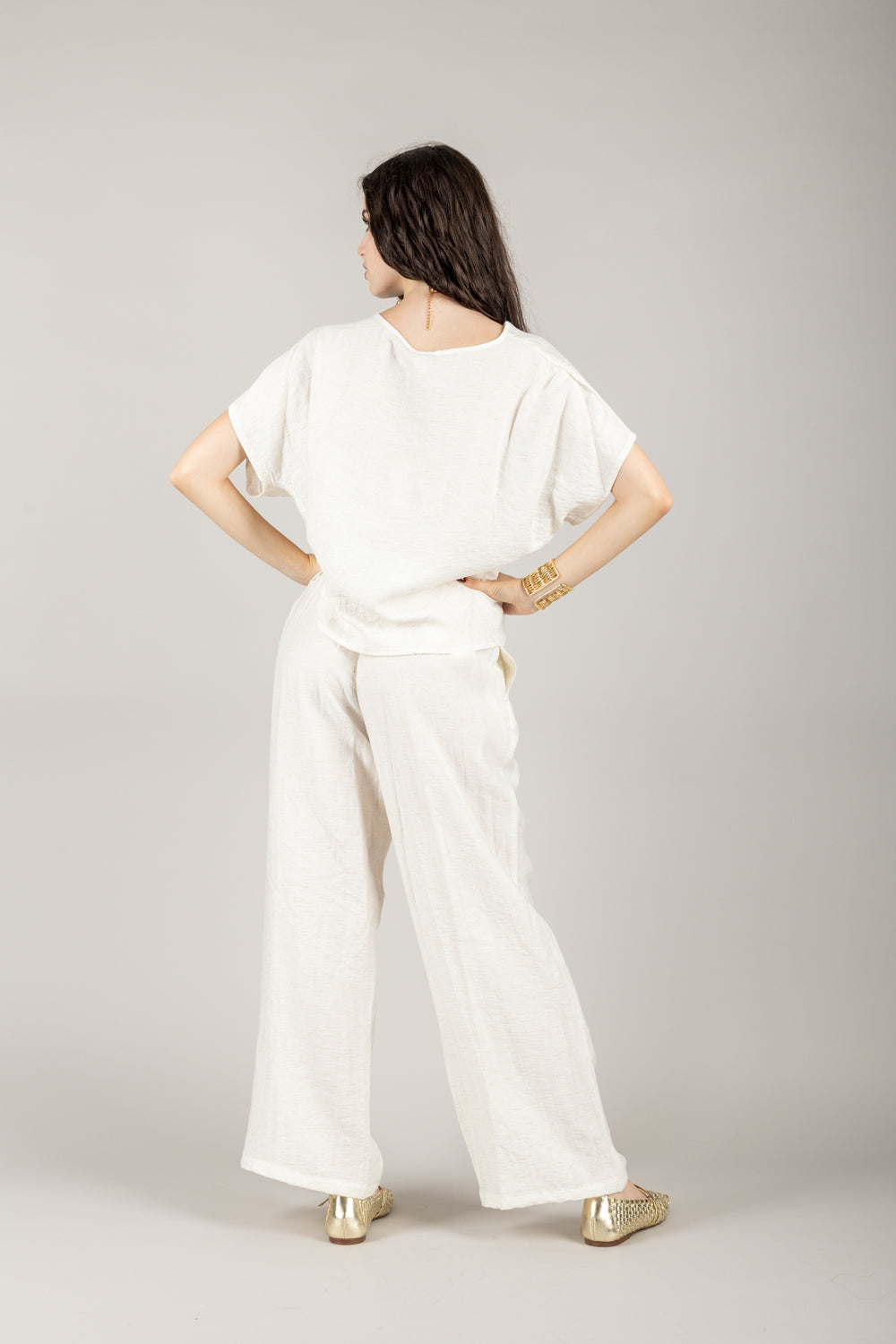 TENSIONE IN - 25C7935 - BLUSA SCOLLO A V MANICA CORTA