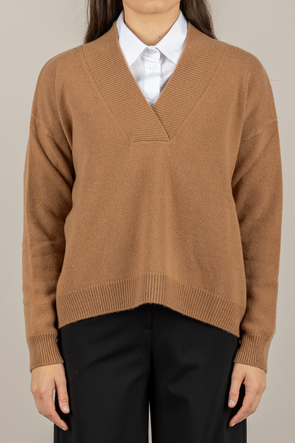 TENSIONE IN - WL785AI25 - MAGLIA SCOLLO A V IN LANA