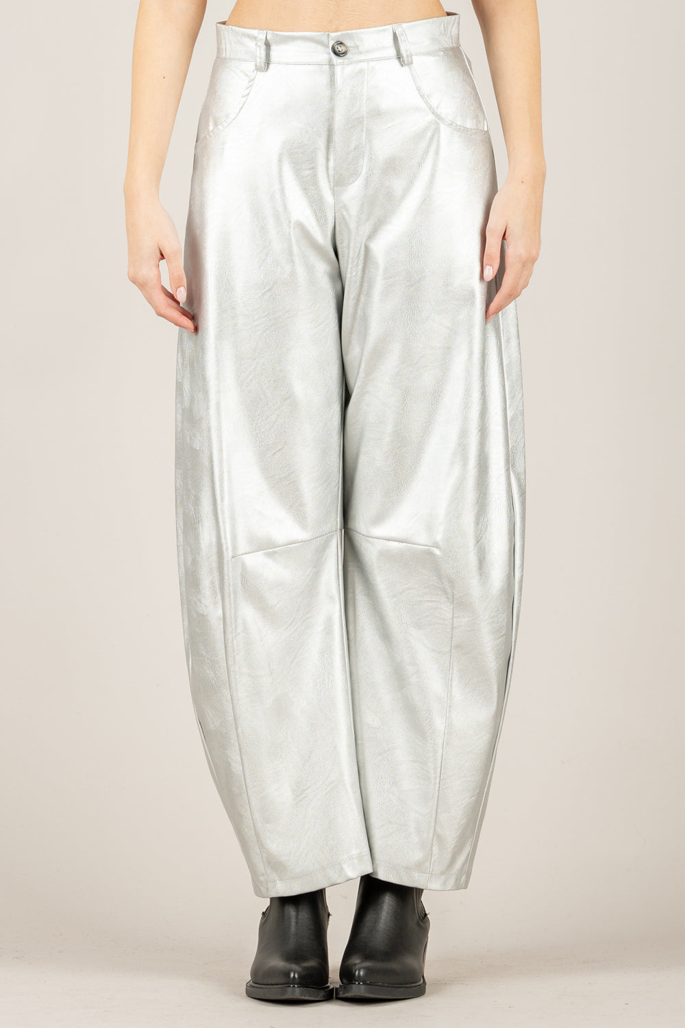 VICOLO - TF2050 - PANTALONE BARREL ECOPELLE LAMINATO