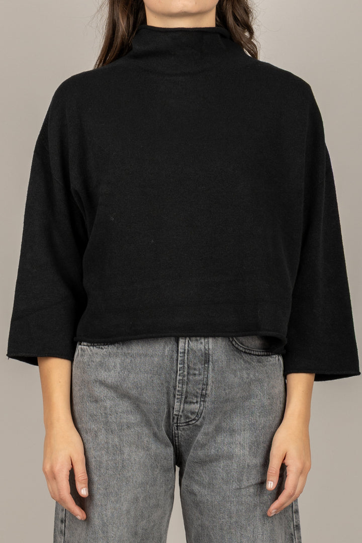 TENSIONE IN - IT1176AI25 - MAGLIA CROP COLLO ALTO CON MANICA 3/4