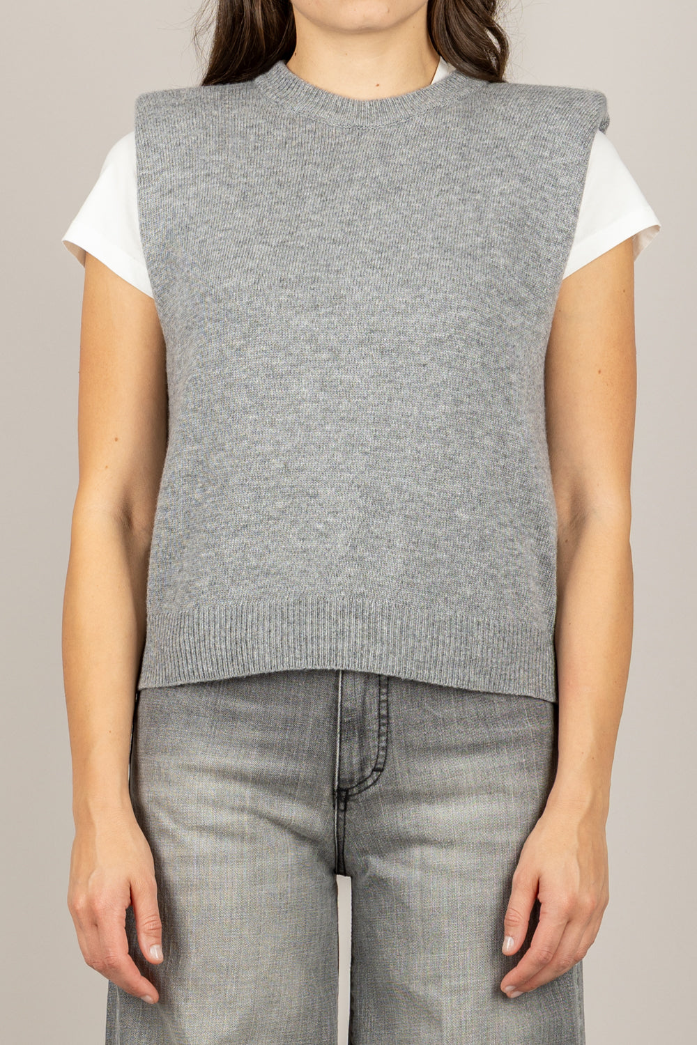 TENSIONE IN - D80088 - MAGLIA SMANICATA CON SPALLINE