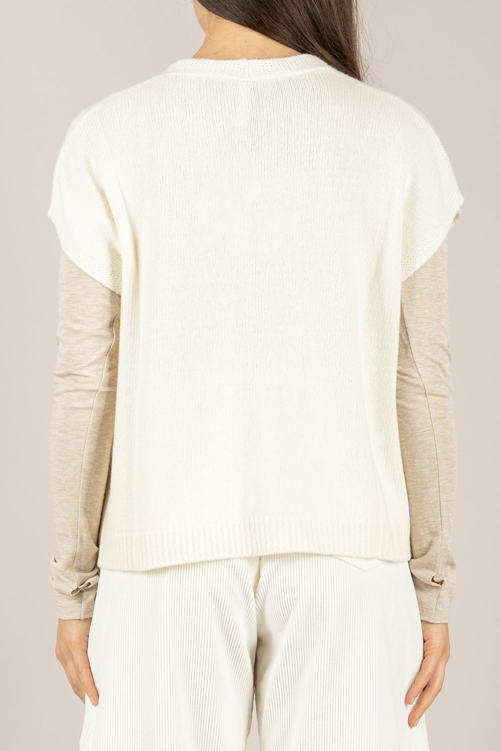 TENSIONE IN - D80014 - GILET SCOLLO A V CON BOTTONI