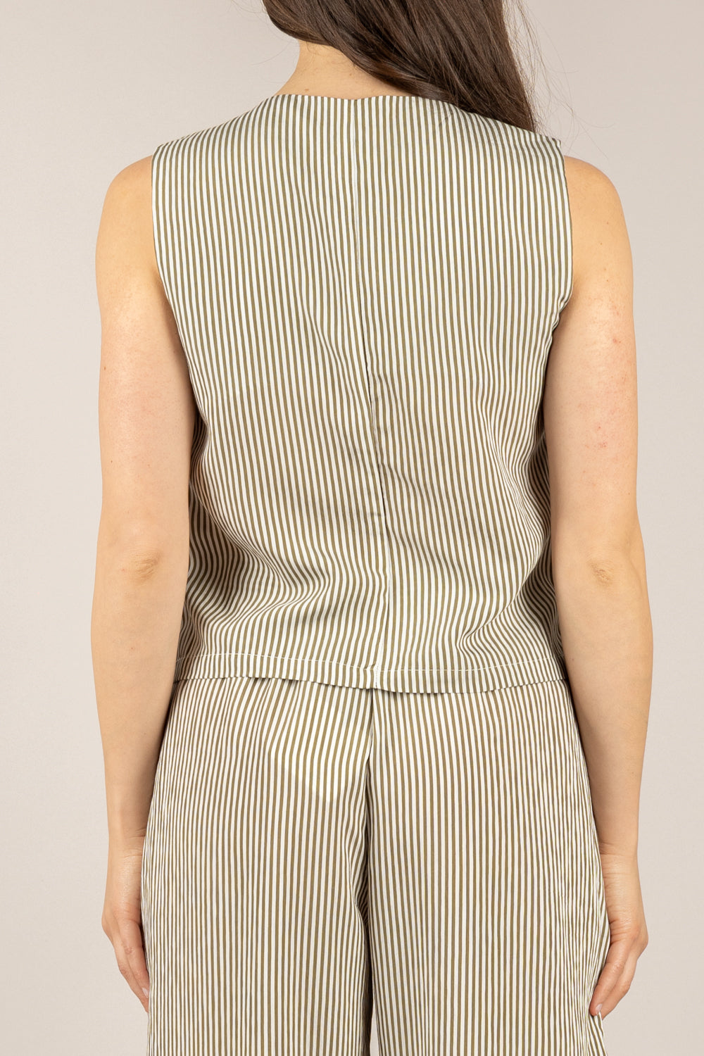 VICOLO - TAB2274 - GILET GESSATO CHIUSURA BOTTONI ALTI MILITARE