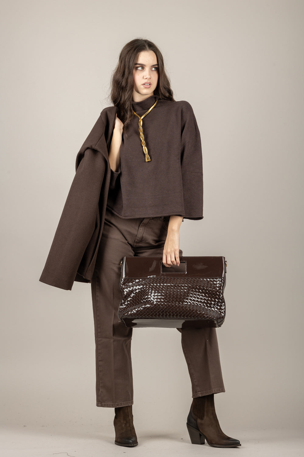 TENSIONE IN - IT1176AI25 - MAGLIA CROP COLLO ALTO CON MANICA 3/4