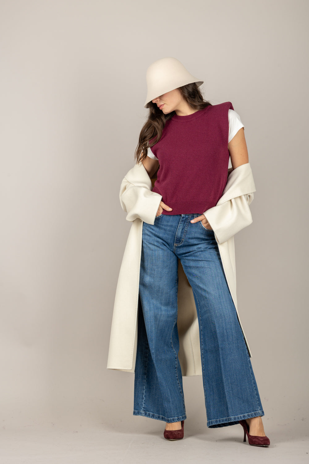 TENSIONE IN - D80088 - MAGLIA SMANICATA CON SPALLINE