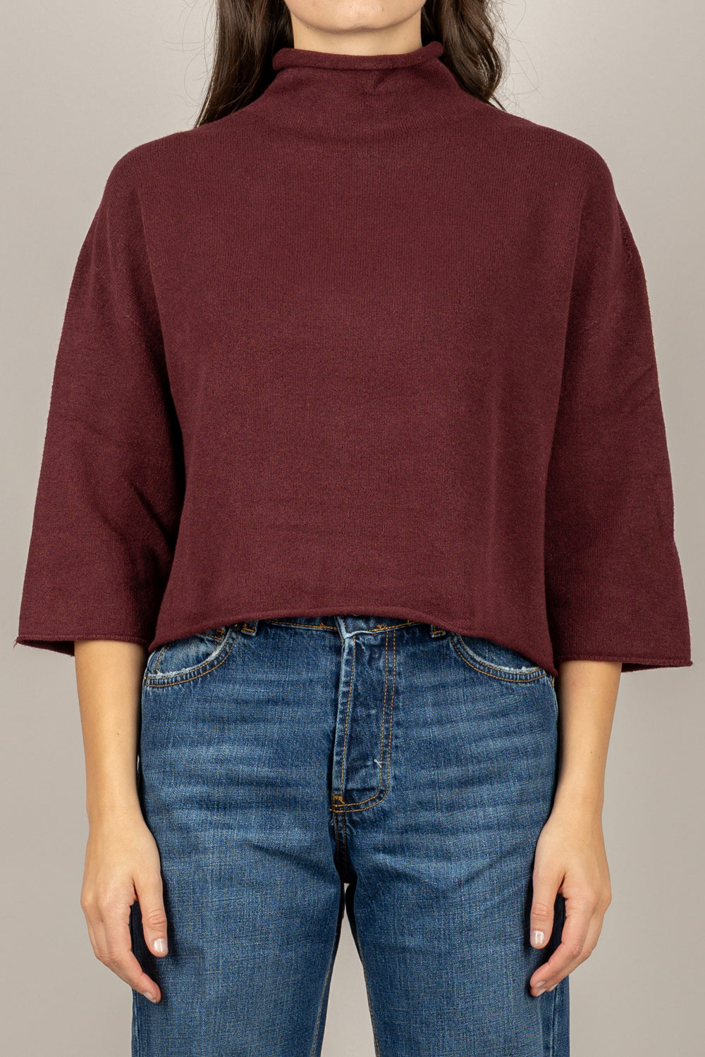 TENSIONE IN - IT1176AI25 - MAGLIA CROP COLLO ALTO CON MANICA 3/4