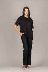 VICOLO - RAB0598 - T-SHIRT ASIMMETRICA CON PIZZO NERO