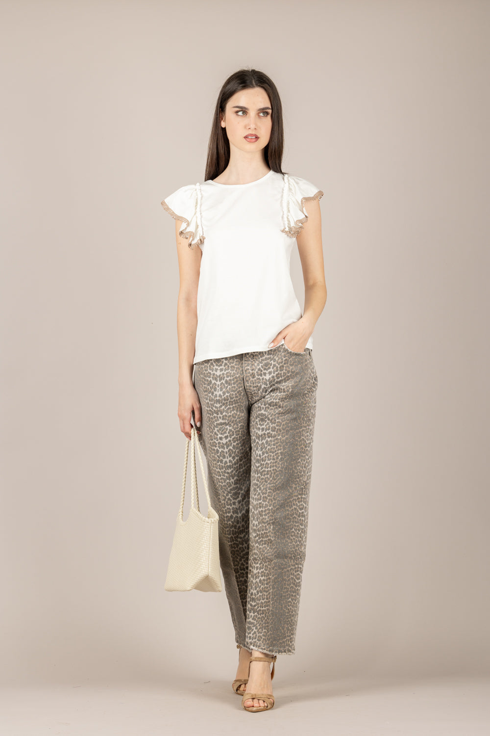 HAVEONE  - TJA-Q148 - T-SHIRT CON ROUCHES PANNA