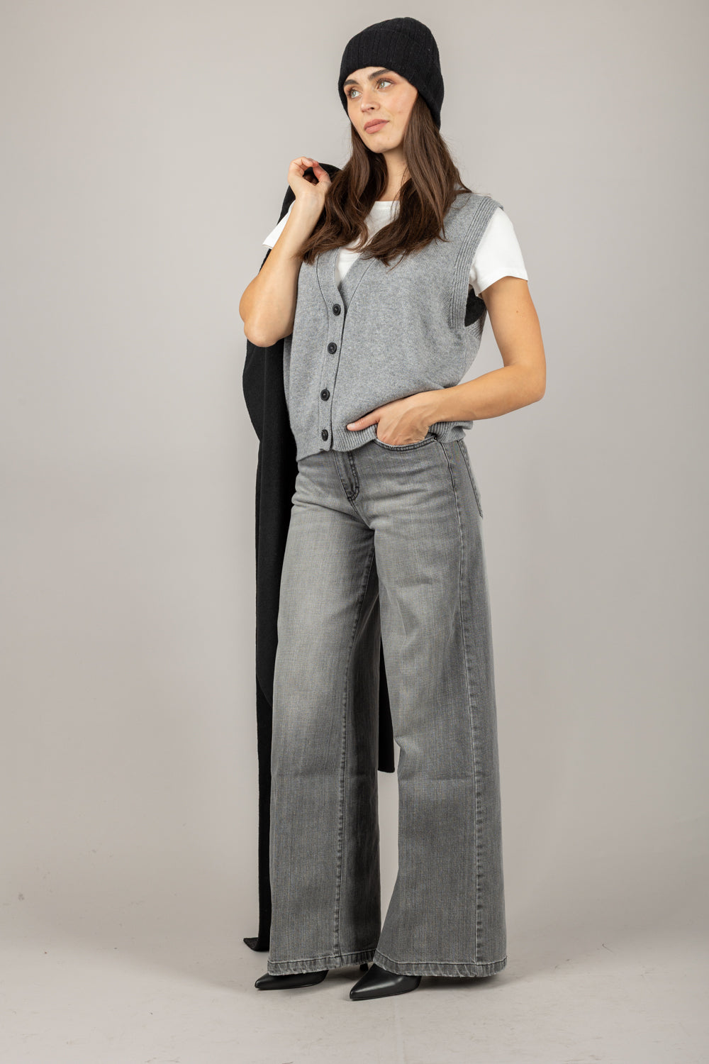 VICOLO - 77277F - GILET SCOLLO A V CON BOTTONI