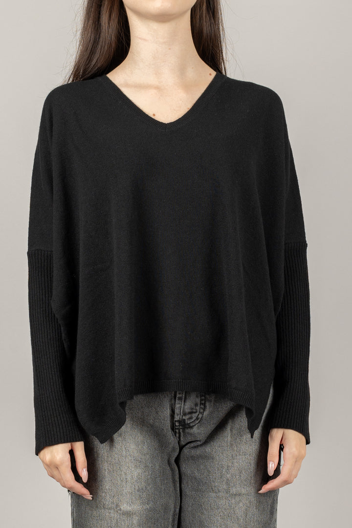 KONTATTO - 3M1074NI - MAGLIA SCOLLO A V CON FRANGE