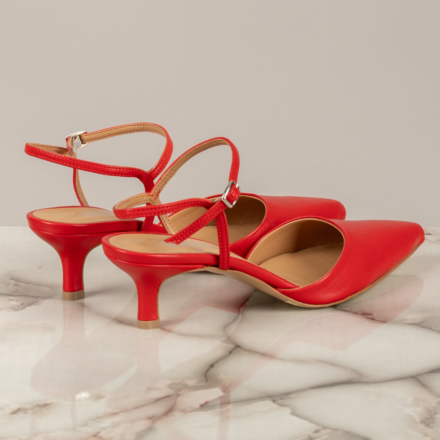 OVYE' - AT264 - SLINGBACK CON CINTURINO ROSSO