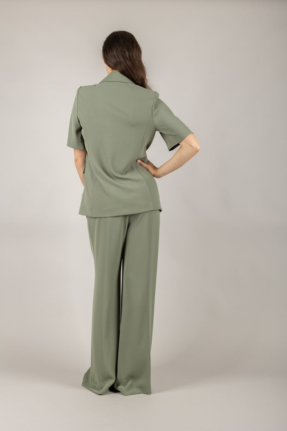 KONTATTO - MA3043N/MA3042N - COMPLETO GIACCA MANICA CORTA E PANTALONE FLUIDO
