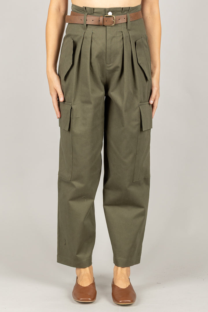 VICOLO - TF0842 - PANTALONE CARGO CON PINCES CON CINTA