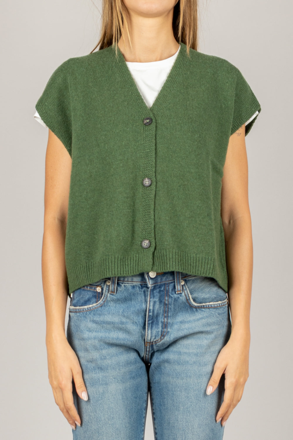 TENSIONE IN - D80014 - GILET SCOLLO A V CON BOTTONI