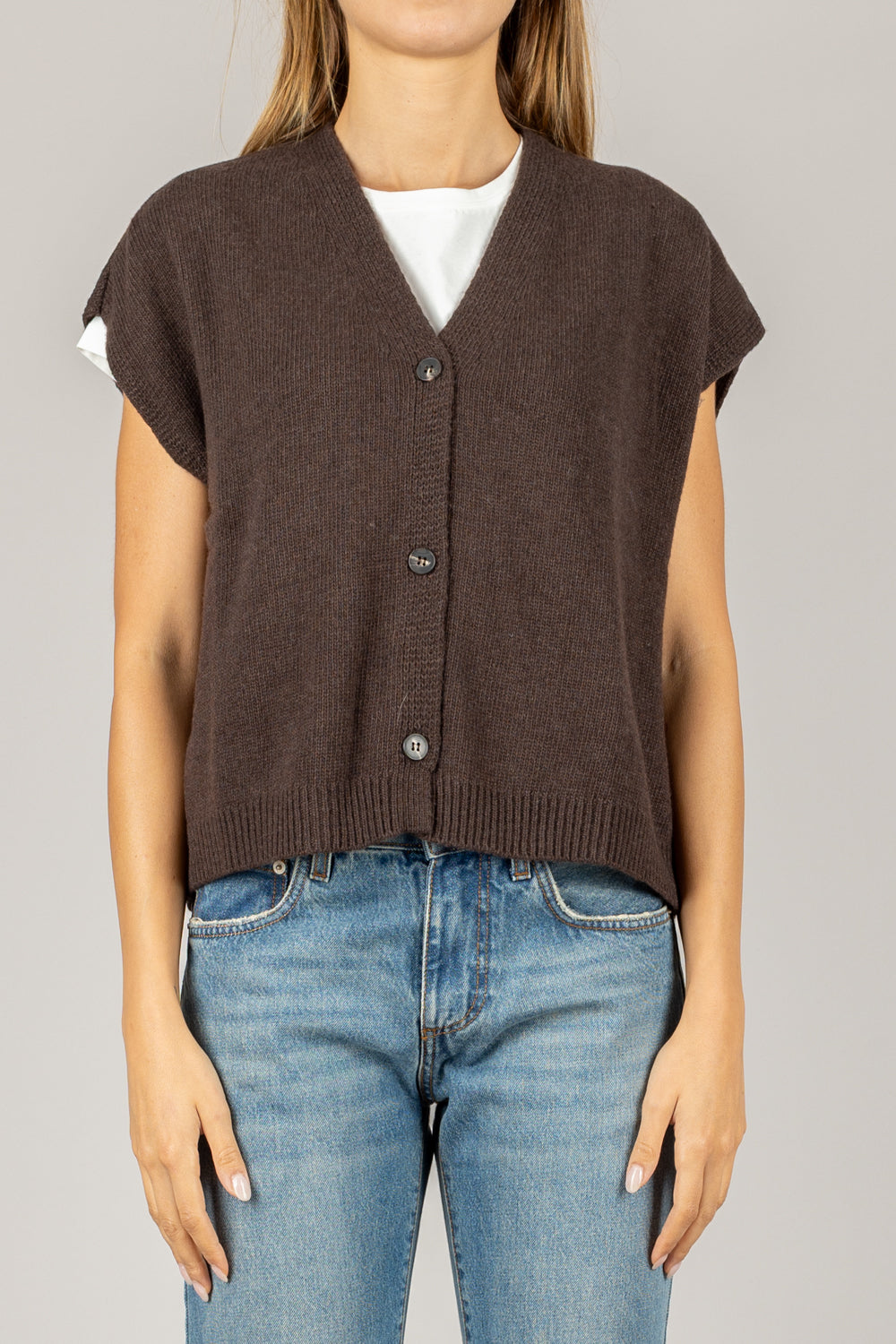 TENSIONE IN - D80014 - GILET SCOLLO A V CON BOTTONI