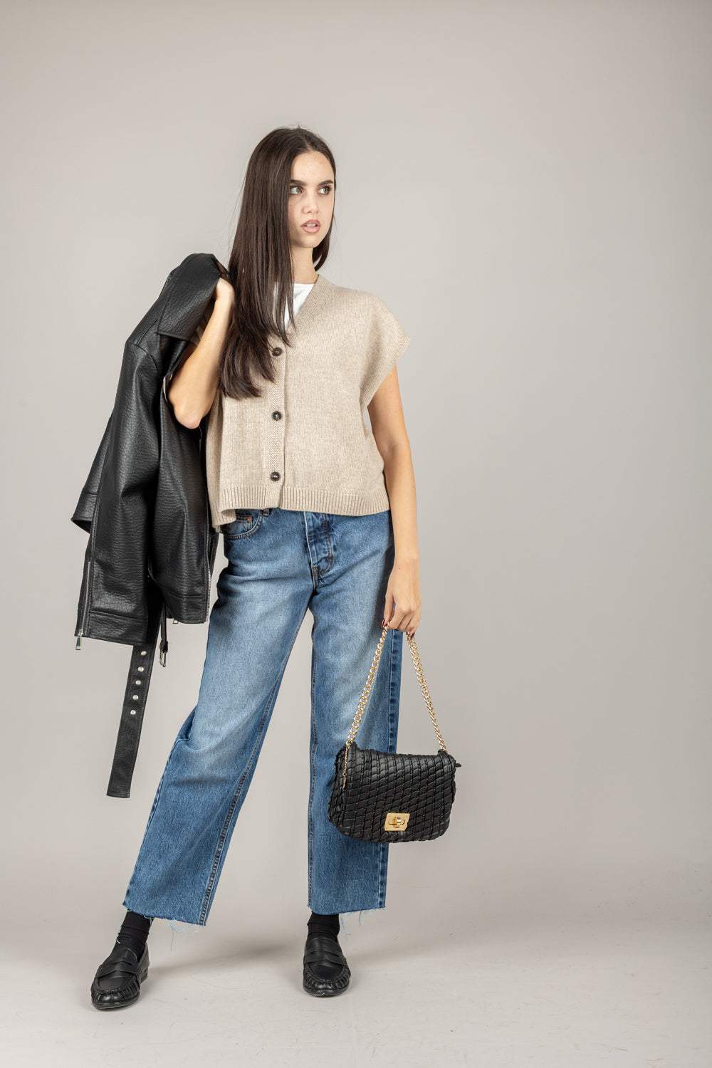 TENSIONE IN - D80014 - GILET SCOLLO A V CON BOTTONI