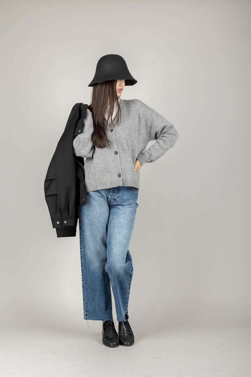 TENSIONE IN - D80926 - CARDIGAN TRE BOTTONI