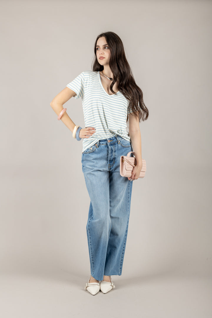 VICOLO - UD0267 - T-SHIRT RIGHE FINE SCOLLO A V