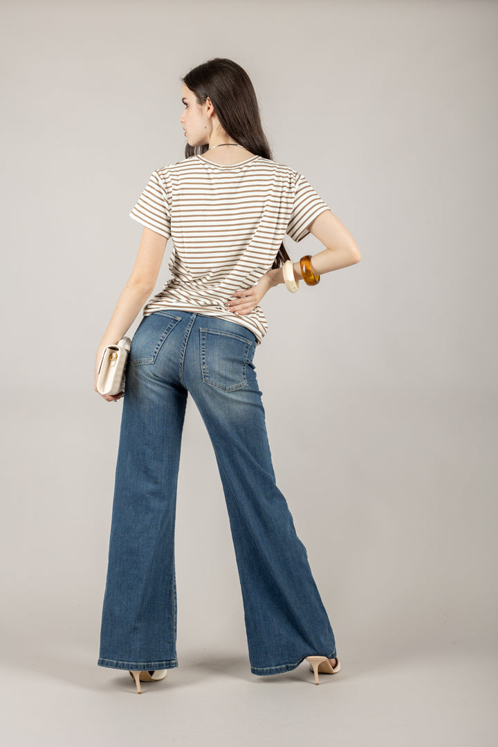 VICOLO - UD0267 - T-SHIRT RIGHE FINE SCOLLO A V