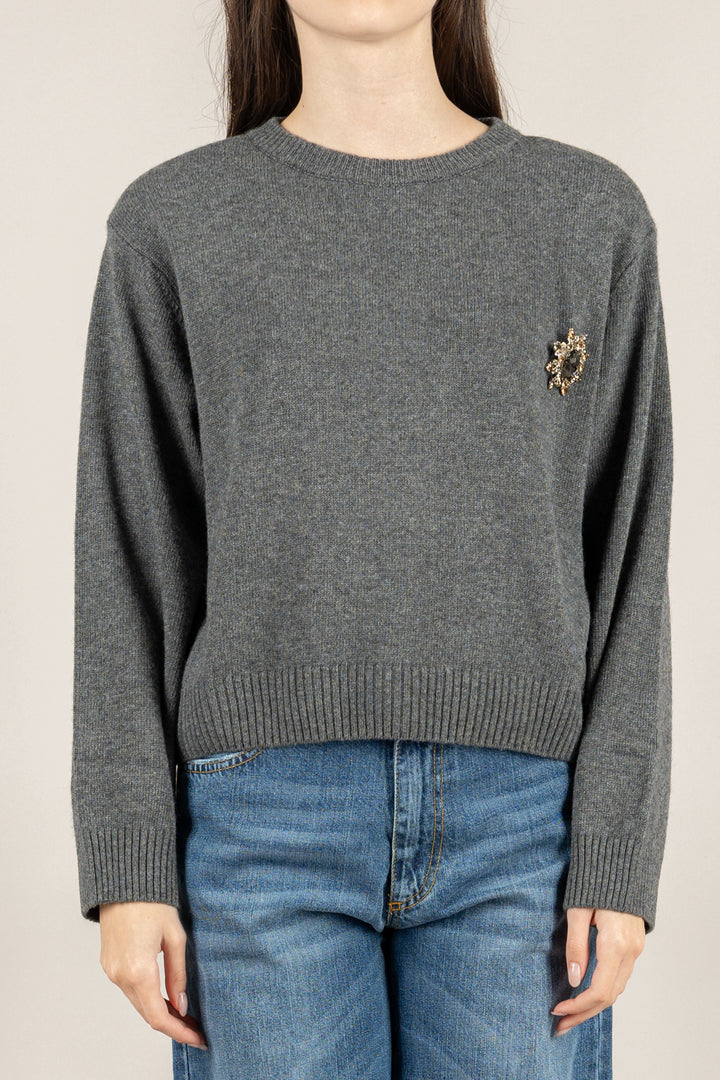 MOTEL - D80965/SPILLA - MAGLIA GIROCOLLO CON SPILLA