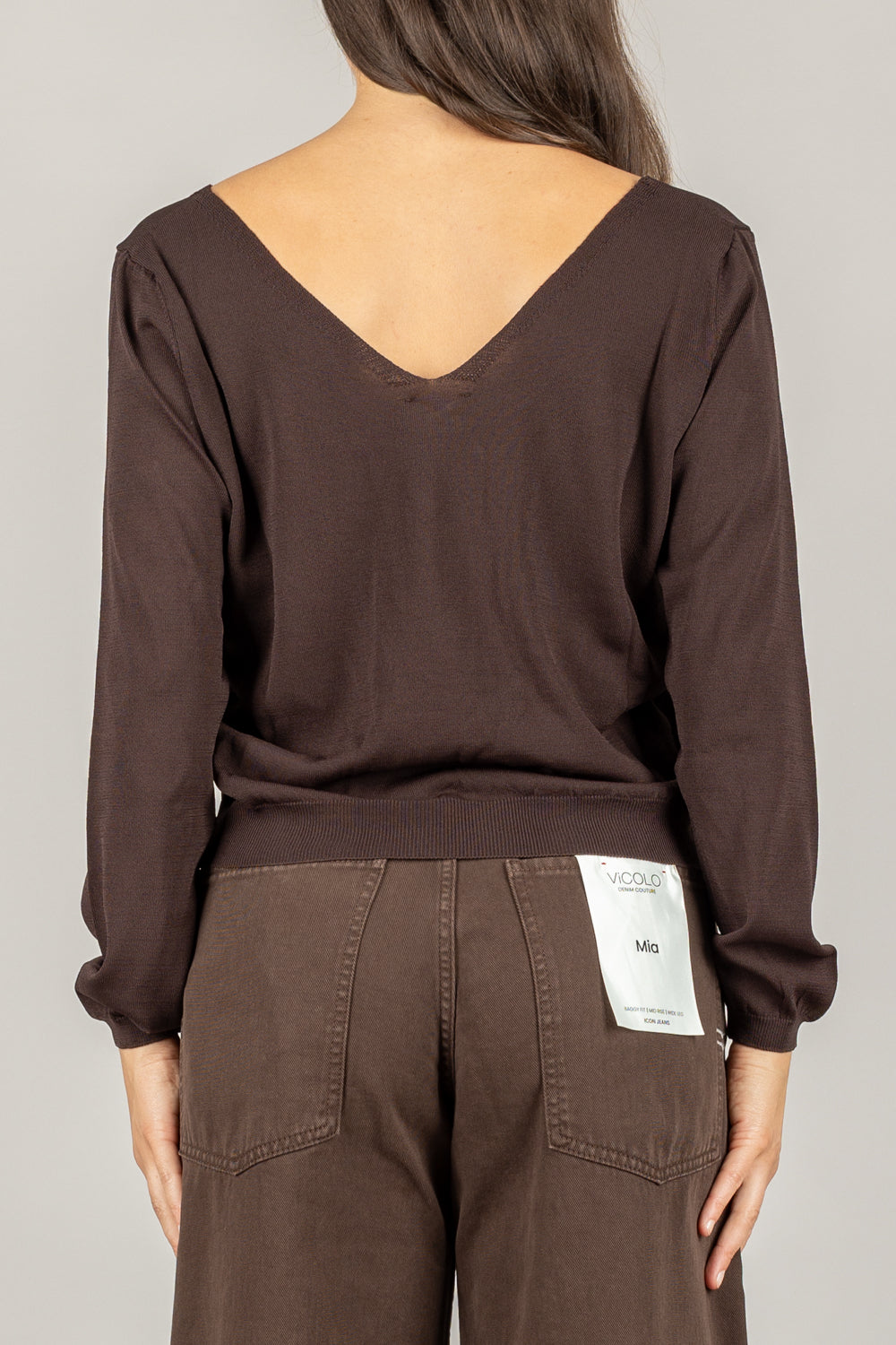 VICOLO - 44034F - MAGLIA CROP SCOLLO A V