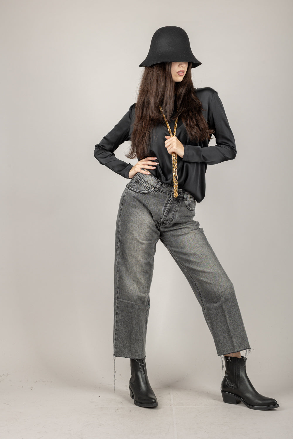 VICOLO - TF0244 - MAGLIA GIROCOLLO IN SATIN