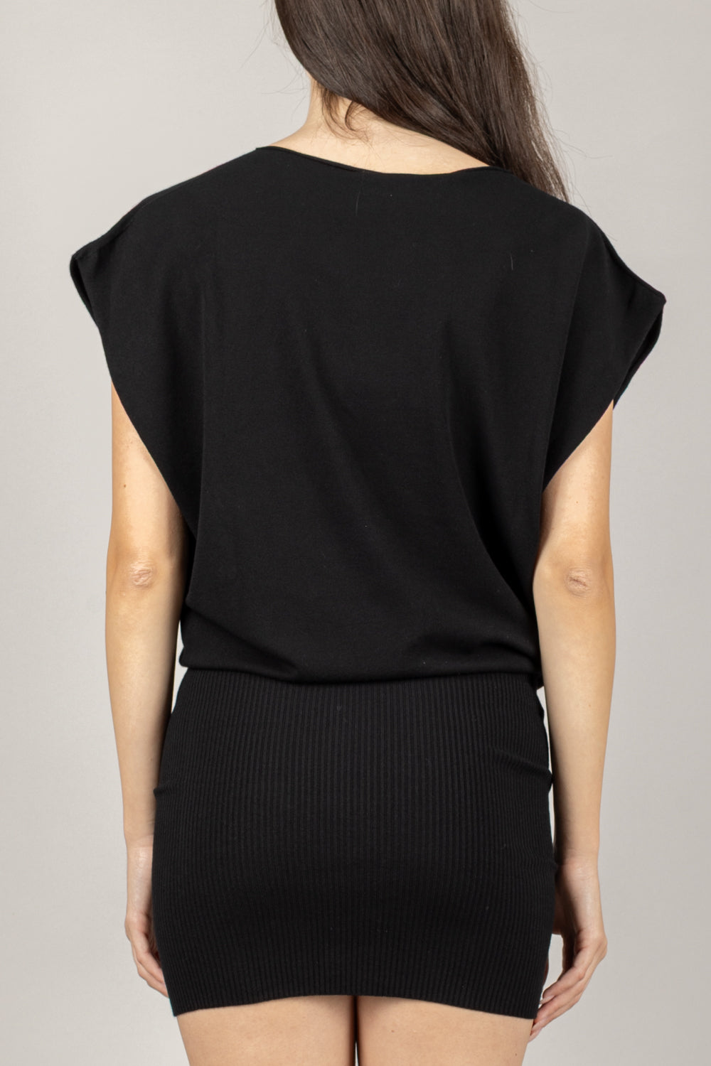 VICOLO - 22182F - ABITO IN MAGLIA SMANICATO