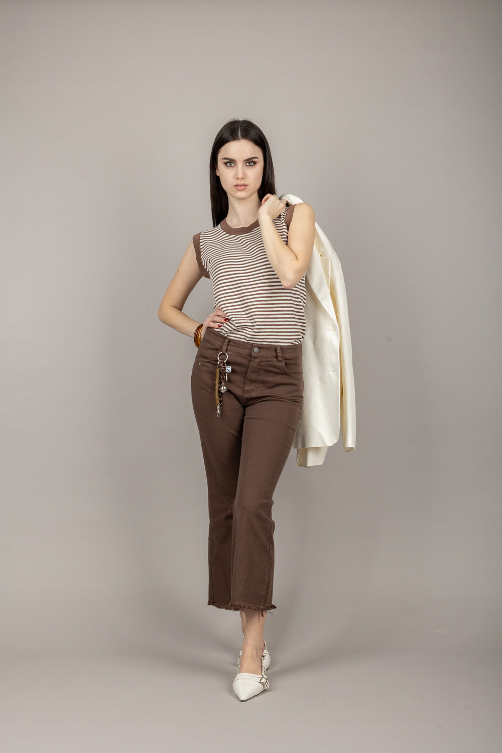 TENSIONE IN - PA3568/GAD - PANTALONE CON CHARM DADO