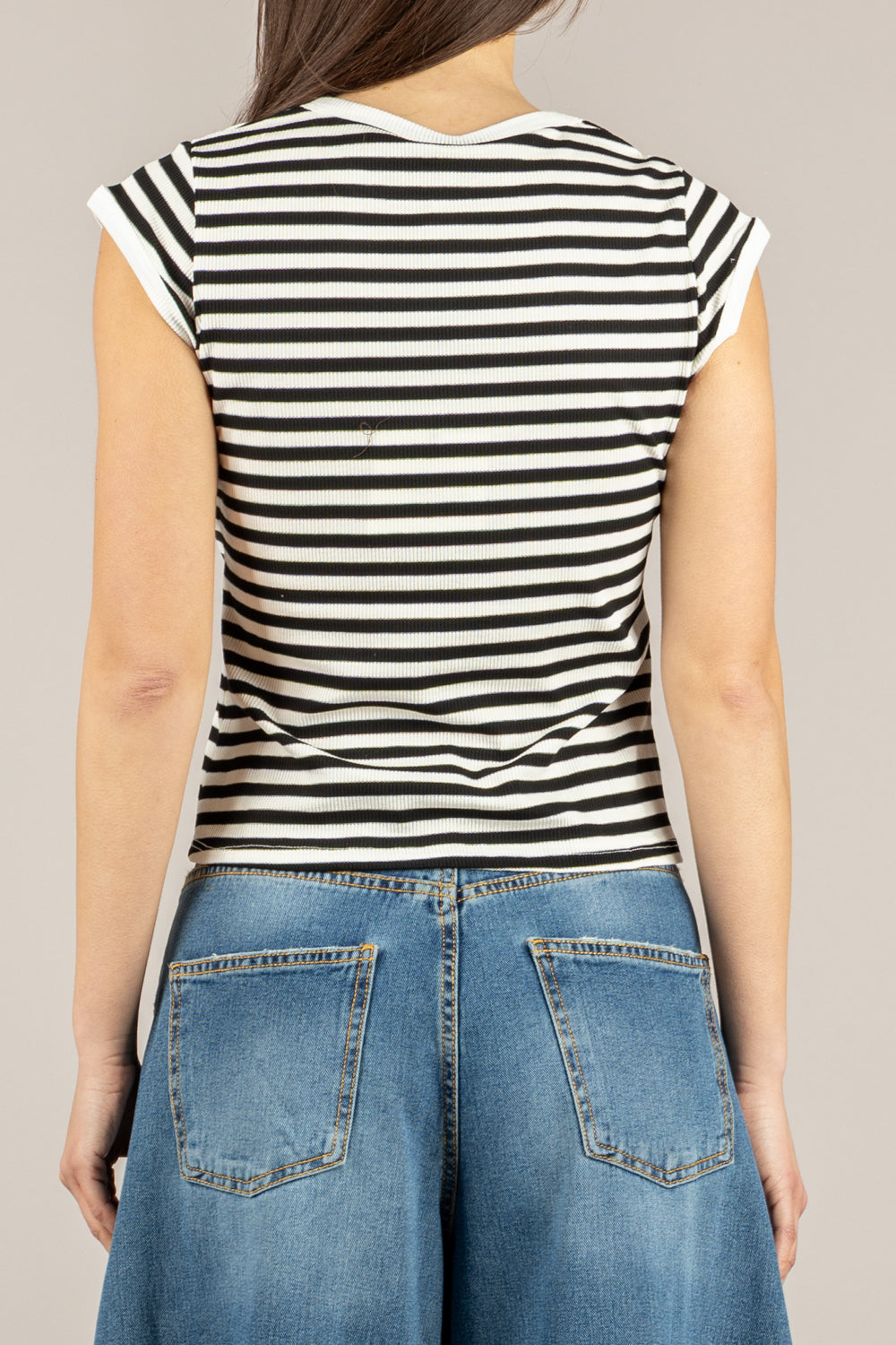 TENSIONE IN - 21011 - T-SHIRT COSTINA RIGATA PANNA/NERO