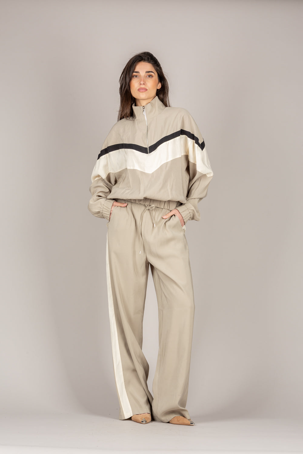 TENSIONE IN - 26M4582 - FELPA SETA LAVATA MEZZO COLLO DESERTO/PANNA/NERO