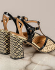 DIVINE FOLLIE - 1054 - SANDALO MARY JANE CREMA/NERO